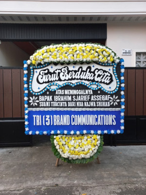 Papan Bunga Duka di Pancuran Dewa